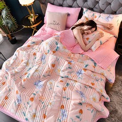 Lightweight Summer Cooling Blanket with Gift Bag