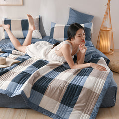 Lightweight Summer Cooling Blanket with Gift Bag